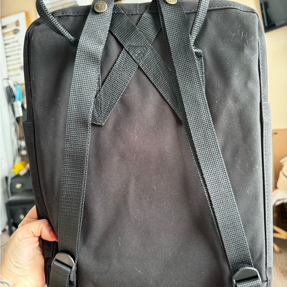 New- FjallRaven Kanken Classic 550 Black Backpack. - Picture 7 of 8